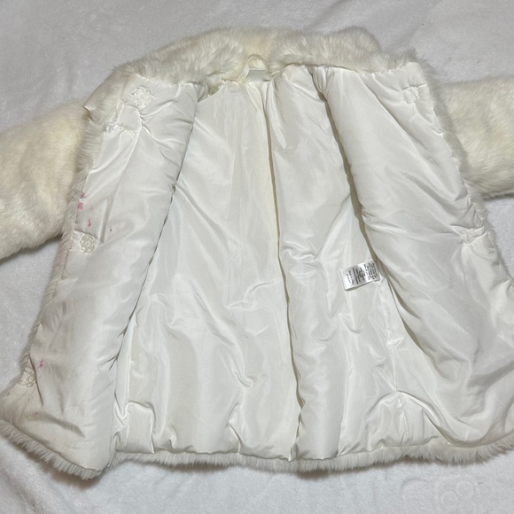 Edgehill collection Elegant Cream Faux Fur Kids Coat 24mo - Picture 3 of 4